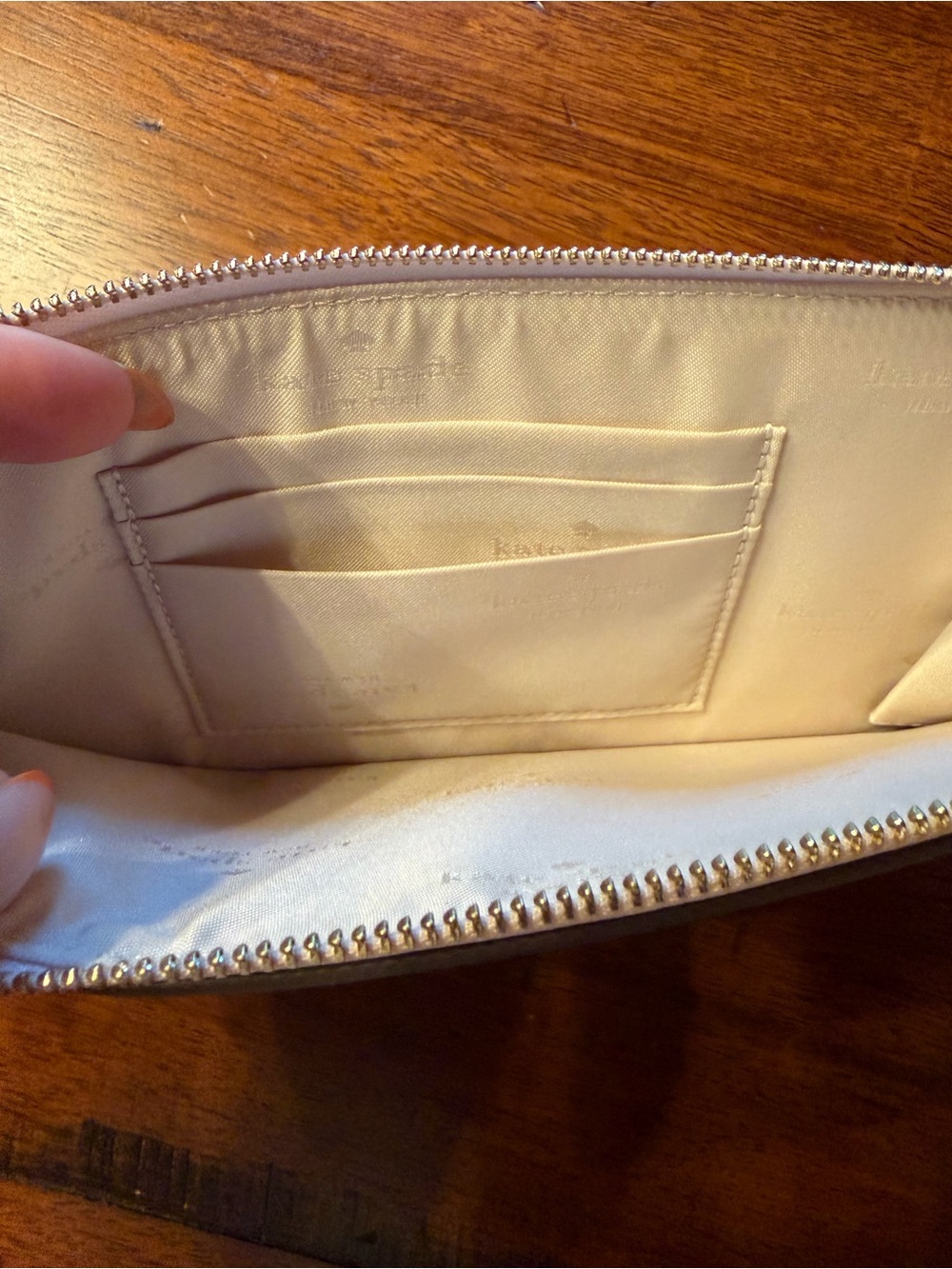 Kate Spade NWOT White Floral 2 Pocket Pouch Clutch Wallet Wristlet 8”*4 3/4” - Picture 9 of 12